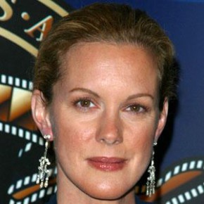 Elizabeth Perkins