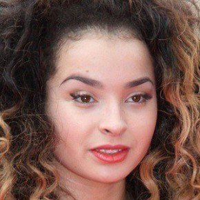 Ella Eyre