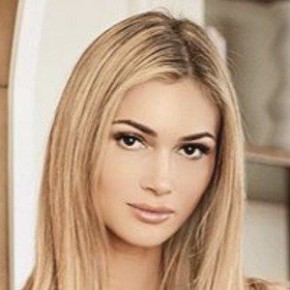 Ella Rose