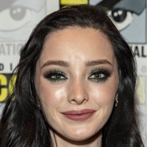 Emma Dumont