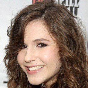 Erin Sanders