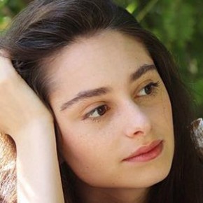 Esther Abrami