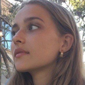 Eva Meloche