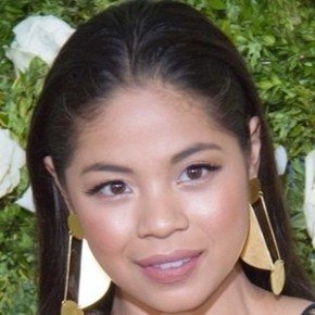 Eva Noblezada