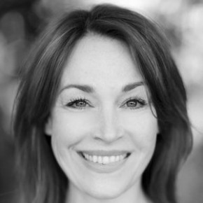 Eva Pope