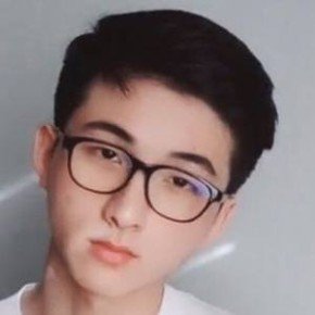 Evan Tan