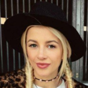 Evelina Barry