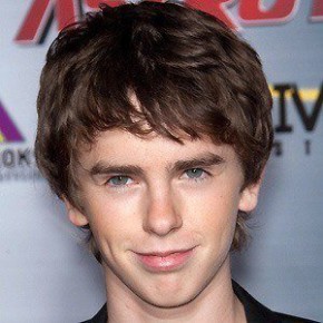 Freddie Highmore