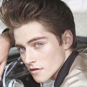 Froy Gutierrez