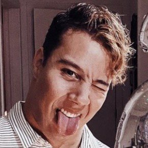 Gabe Adams