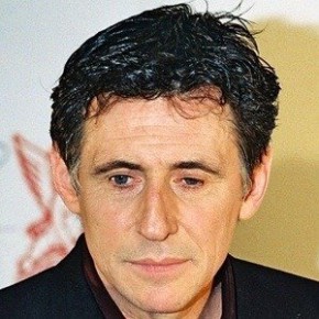 Gabriel Byrne