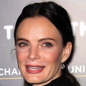 Gabrielle Anwar