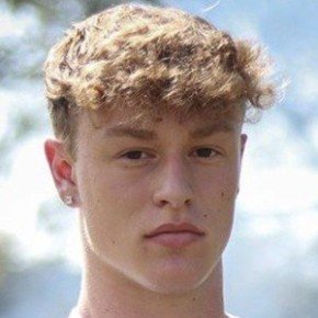 Garrett Sampson