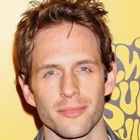 Glenn Howerton