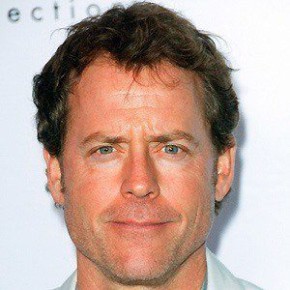 Greg Kinnear