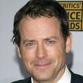 Greg Kinnear