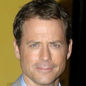 Greg Kinnear