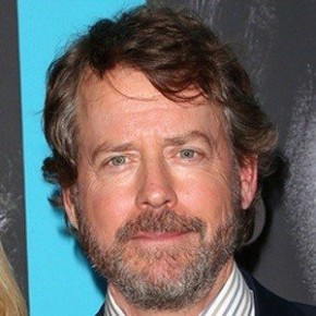 Greg Kinnear