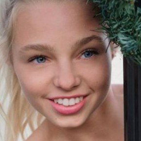 Gwen Rachel