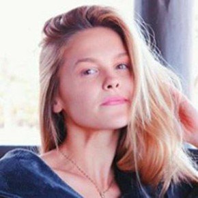 Hannah Favre