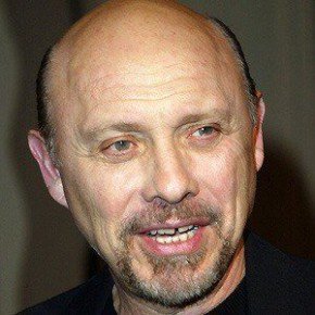 Hector Elizondo