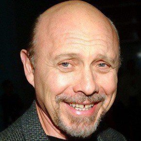 Hector Elizondo