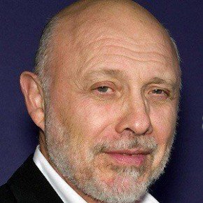 Hector Elizondo