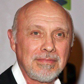 Hector Elizondo