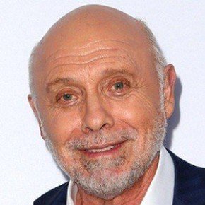 Hector Elizondo