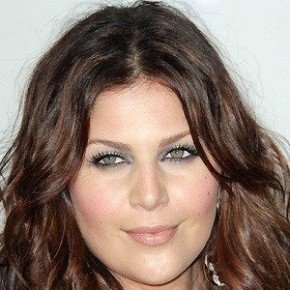 Hillary Scott