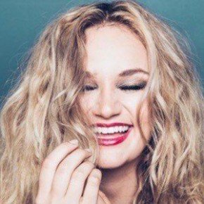 Hollyn