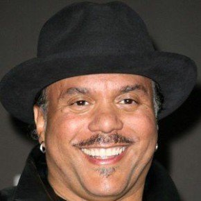 Howard Hewett