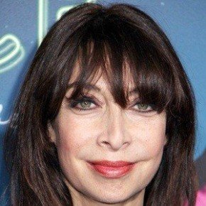 Illeana Douglas