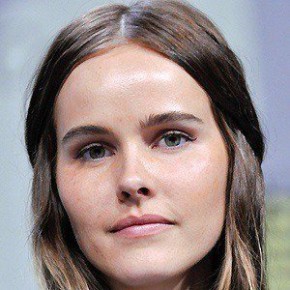 Isabel Lucas