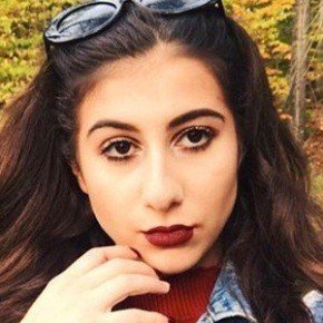 Isabella Diakomanolis