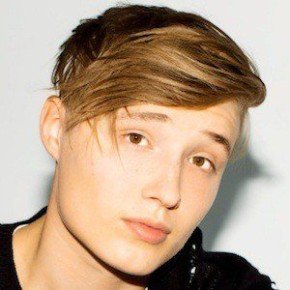 Isac Elliot