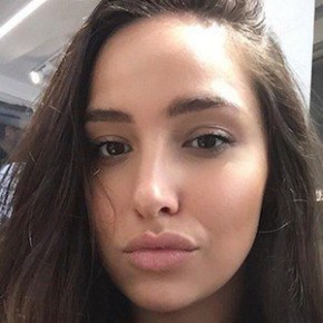 Jada Sezer