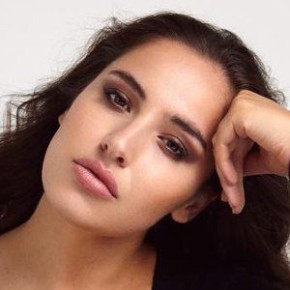 Jada Sezer