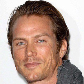 Jason Lewis
