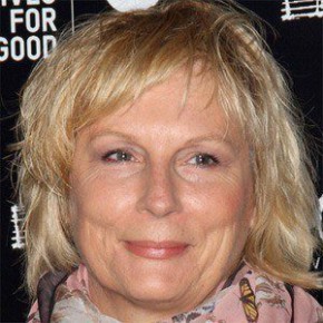 Jennifer Saunders