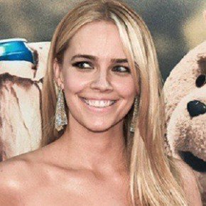 Jessica Barth