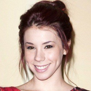 Jillian Rose Reed