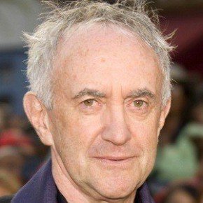 Jonathan Pryce