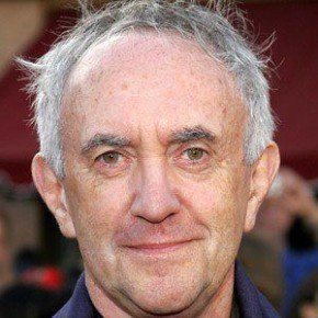 Jonathan Pryce
