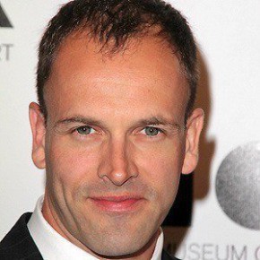 Jonny Lee Miller