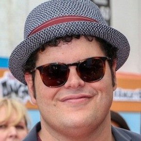 Josh Gad