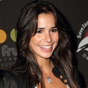 Josie Loren