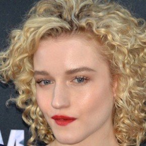 Julia Garner