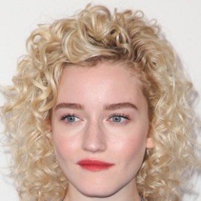 Julia Garner