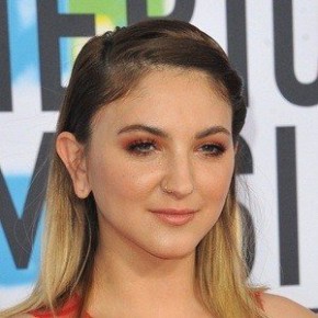 Julia Michaels